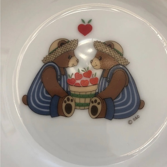 SIGNATURE HOUSEWARES 2 Handled Child’s Cup & Bowl - Bears with Basket of Hearts - Picture 7 of 8